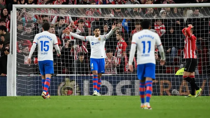 برشلونة يفشل في استغلال تعثر ريال مدريد وجيرونا بالتعادل مع بلباو