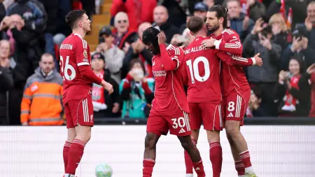 related_news_inside_blogsتشكيلة ليفربول اليوم أمام غلطة سراي والغيابات.. سلوت في ورطة