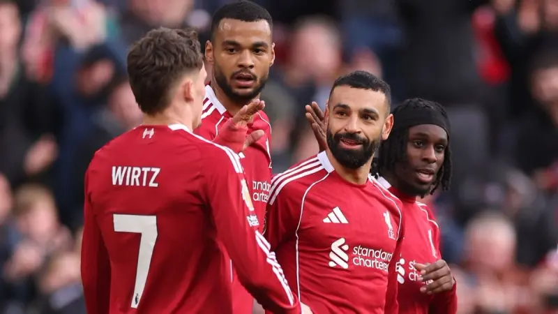 تشكيلة ليفربول اليوم أمام كريستال بالاس.. الغيابات تؤرق سلوت