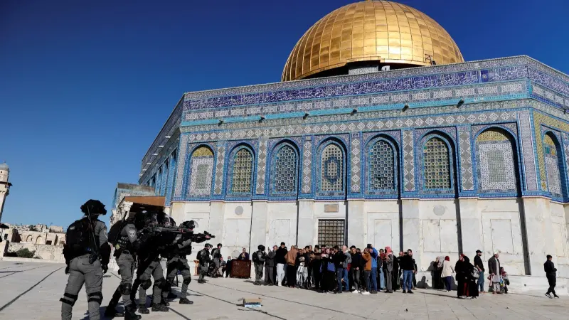 حبس منزلي للأطفال.. كيف تحولت الطفولة إلى جريمة في القدس؟