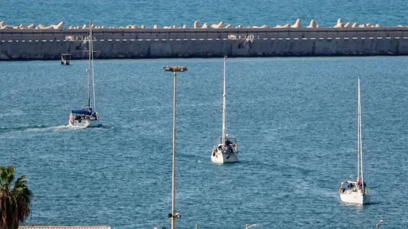 لكسر حصار غزة.. سفينتان فرنسيتان تنضمان لأسطول دولي يضم 100 سفينة