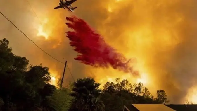 حرائق غابات في كاليفورنيا.. ولوس أنجلوس تواجه الغرق