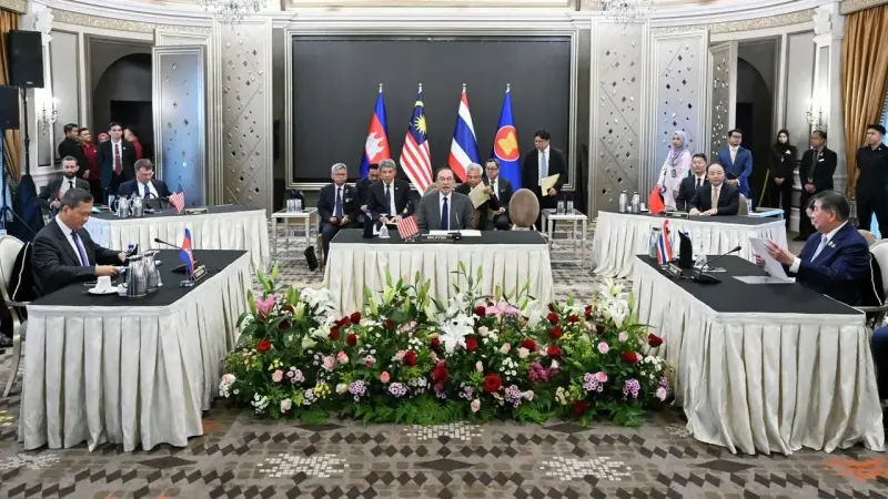 تايلاند وكمبوديا توقعان اتفاقا لوقف إطلاق النار