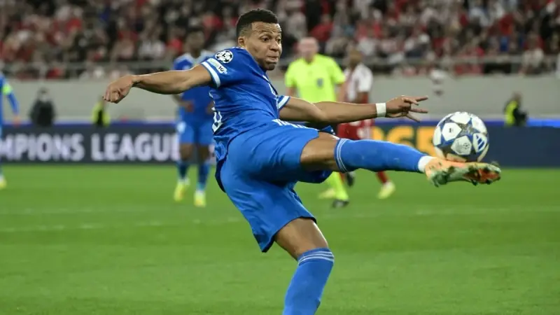 المشهد سبورتس: اكتمال مجموعات كأس العرب.. و"هاتريك" قياسي لمبابي