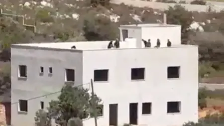 related_news_inside_blogsمستوطنون إسرائيليون يستولون على منزل فلسطيني بالضفة