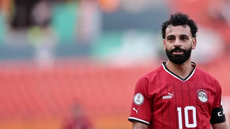 هل ينتقل محمد صلاح إلى اتحاد جدة؟ نجم مصري سابق يفجر مفاجأة