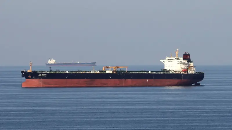 شركتا تأمين على السفن تلغيان تغطية مخاطر الحروب