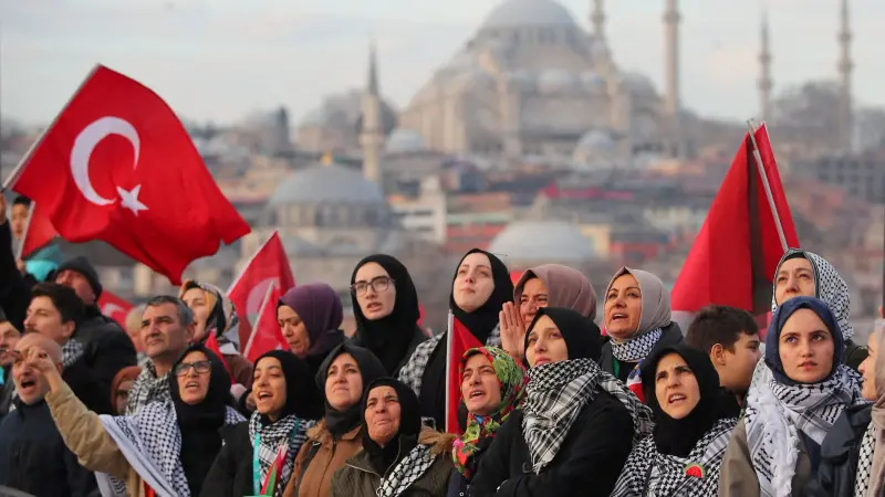 تركيا في 2024.. سياسة خارجية مرنة واقتصاد "غير مبشر"