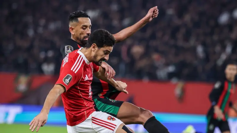 دوري أبطال إفريقيا - تعادل الأهلي والجيش الملكي وسط أحداث مثيرة