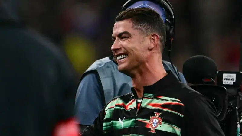 فيديو - دموع كريستيانو رونالدو بعد تتويج البرتغال بدوري الأمم الأوروبية