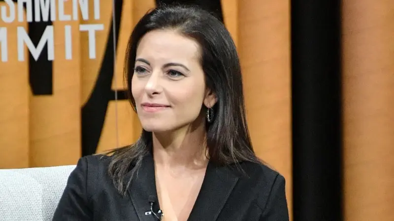 رئيسة ونائبة رئيس مجلس إدارة "ميتا".. ماذا نعرف عن دينا باول؟