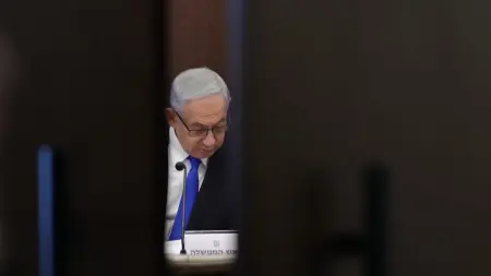 صحيفة إسرائيلية تشن هجوما على نتانياهو بسبب "حزب الله"