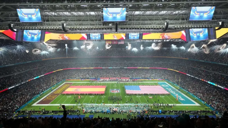 ملعب ريال مدريد يتأهب لاستضافة مباراة جديدة في كرة قدم الأميركية