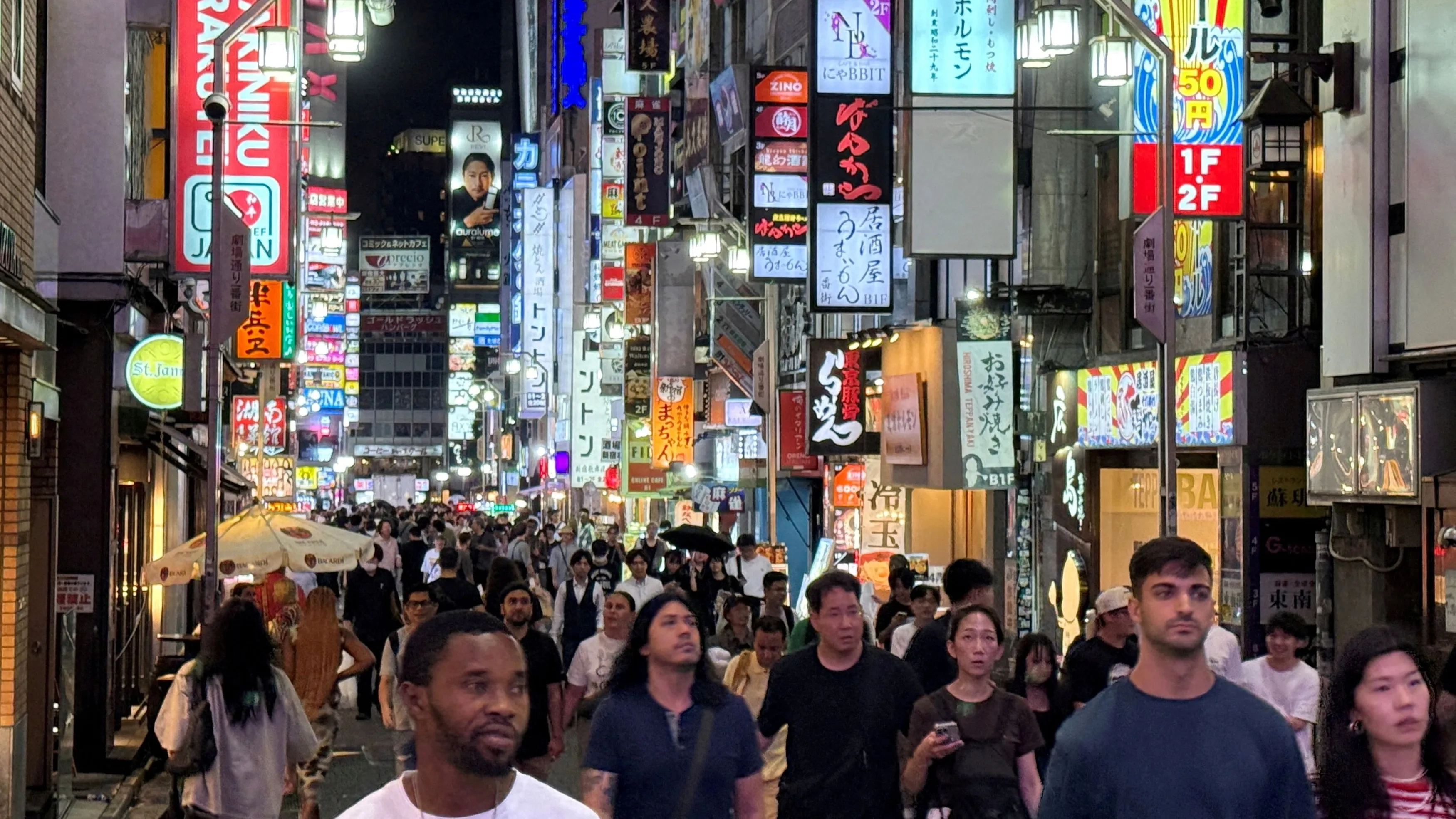 الحكومة اليابانية توافق على موازنة قياسية بقيمة 785 مليار دولار 