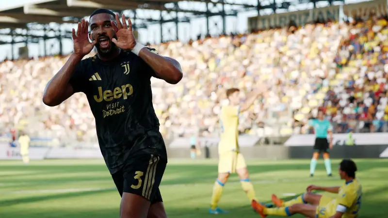 الدوري الإيطالي - يوفنتوس يستهل موسمه بفوز صعب على فروزينوني