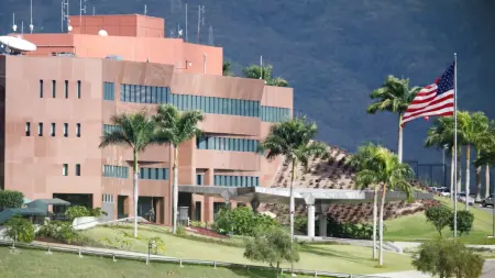 related_news_inside_blogsواشنطن تعيد فتح بعثتها الدبلوماسية في فنزويلا