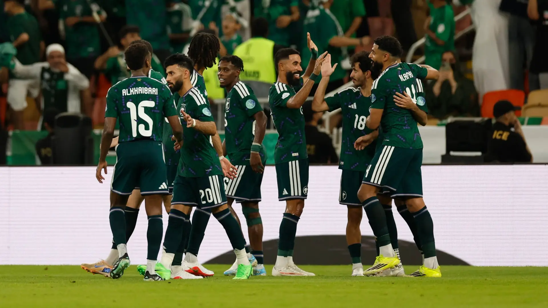 السعودية أنهت مرحلة المجموعات بالعلامة الكاملة (رويترز) السعودية أنهت مرحلة المجموعات بالعلامة الكاملة (رويترز)