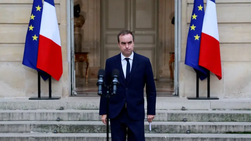 مع اقتراب الموازنة.. لوكورنو يدعو الأحزاب الفرنسية للتعاون