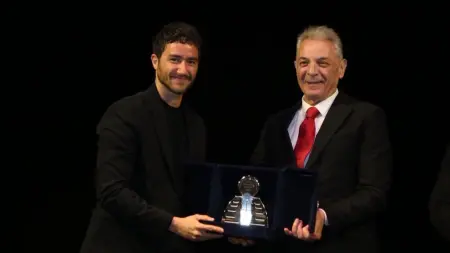 related_news_inside_blogsأحمد مالك أفضل ممثل في ختام مهرجان الأقصر للسينما الإفريقية