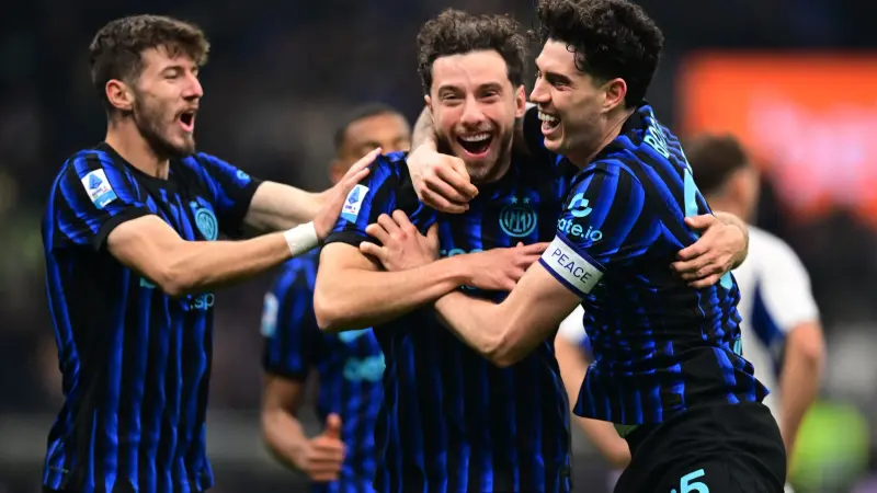 إنتر يبحث عن الثأر بعد هزيمته أمام ليفربول واستغلال أزمة صلاح وسلوت