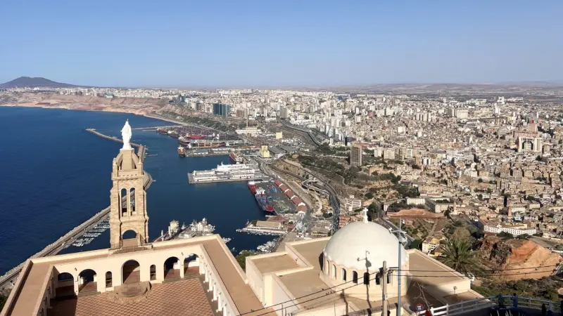 حالة الطقس غدا الأحد في الجزائر.. موجة حر تضرب هذه المناطق
