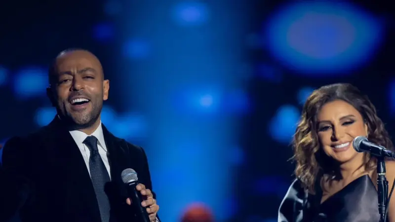 تامر عاشور يوقف حفله في العلمين من أجل أنغام.. ما القصة؟