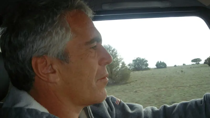 ملفات إبستين تعيد التركيز على الناجين وتداعيات الصدمة النفسية