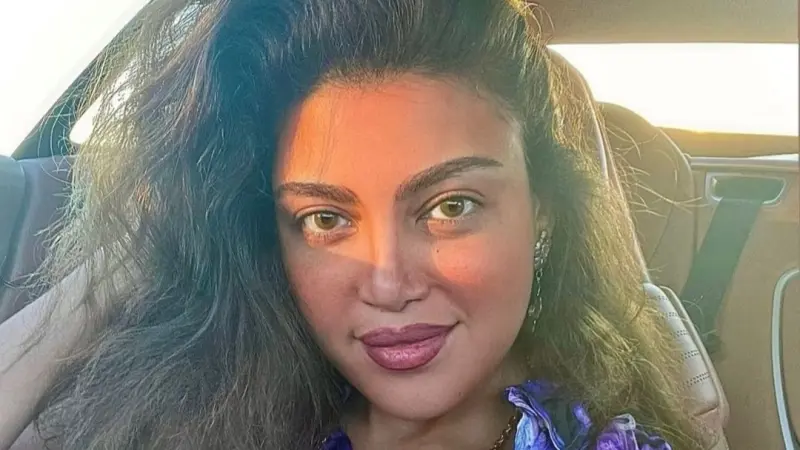 فيديو- "عيد ميلاد أم مطحونة".. ريهام حجاج تحتفل بعيد ميلادها بطريقة غريبة