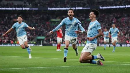 related_news_inside_blogsالمواجهات المتبقية لكل من مانشستر سيتي وأرسنال في صراع البريميرليغ