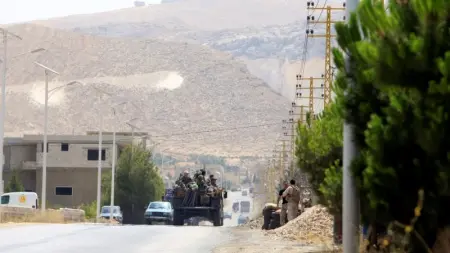 related_news_inside_blogsلماذا عززت سوريا حدودها مع لبنان؟