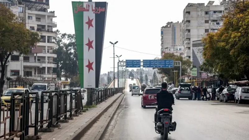 لماذا أخرجت واشنطن "تحرير الشام" من قوائم الإرهاب في سوريا؟