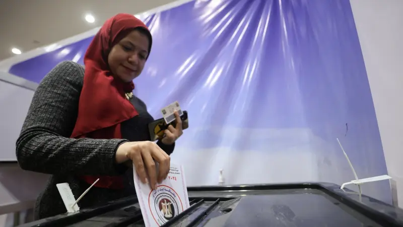 ما حقيقة مد انتخابات الرئاسة المصرية إلى يوم رابع؟