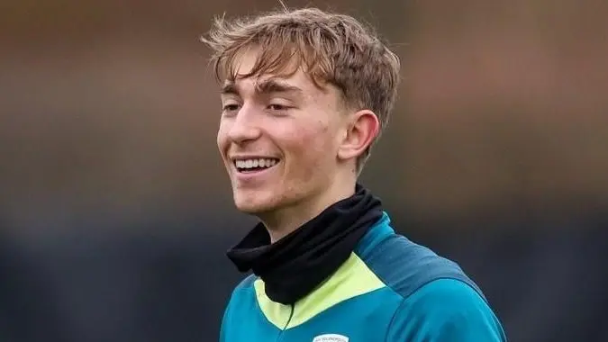 هويسن يُفجّر ميركاتو الملكي.. صفقة تُعيد رسم ملامح دفاع ريال مدريد