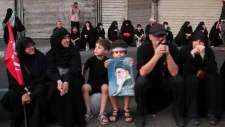 related_news_inside_blogsأخبار اتفاق إيران.. انطلاق مراسم تشييع خامنئي في طهران