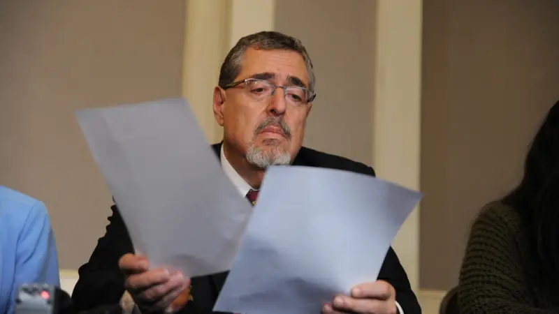 رئيس غواتيمالا المنتخب يحذّر من وجود مخطط "انقلابي"