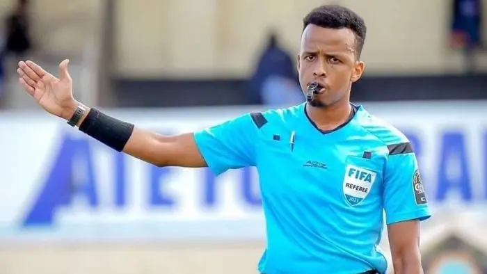 من هو حكم مباراة بيراميدز وصن داونز؟ صافرة صومالية تدير القمّة