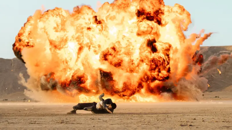 انفجار ضخم خلال تصوير فيلم the seven dogs.. ما إصابة أحمد عز؟