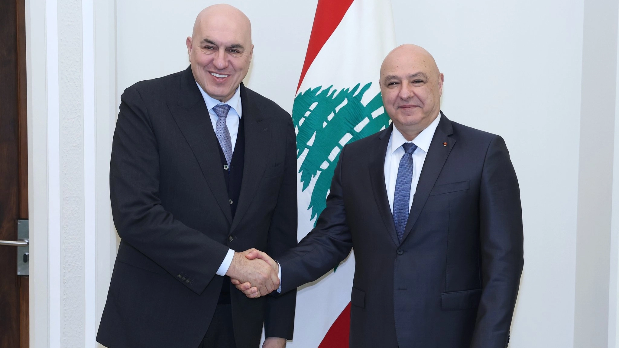 وزير الدفاع الإيطالي: نعمل لتقدّم التفاوض بين لبنان وإسرائيل 