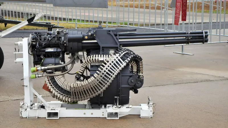 ما هي مدافع فولكان التي نشرها الجيش الإسرائيلي في الشمال؟