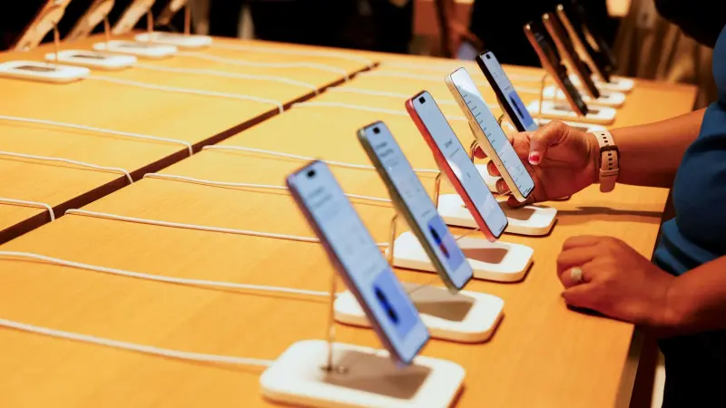 تحذير عاجل من آبل.. ما قصة ثغرات آيفون؟