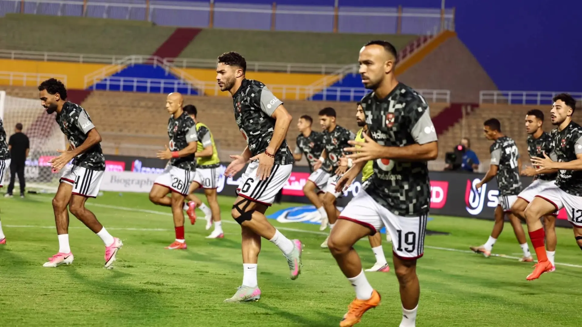 بيراميدز يتصدر ترتيب الدوري المصري بعد تعثر الأهلي (إكس) بيراميدز يتصدر ترتيب الدوري المصري بعد تعثر الأهلي (إكس)