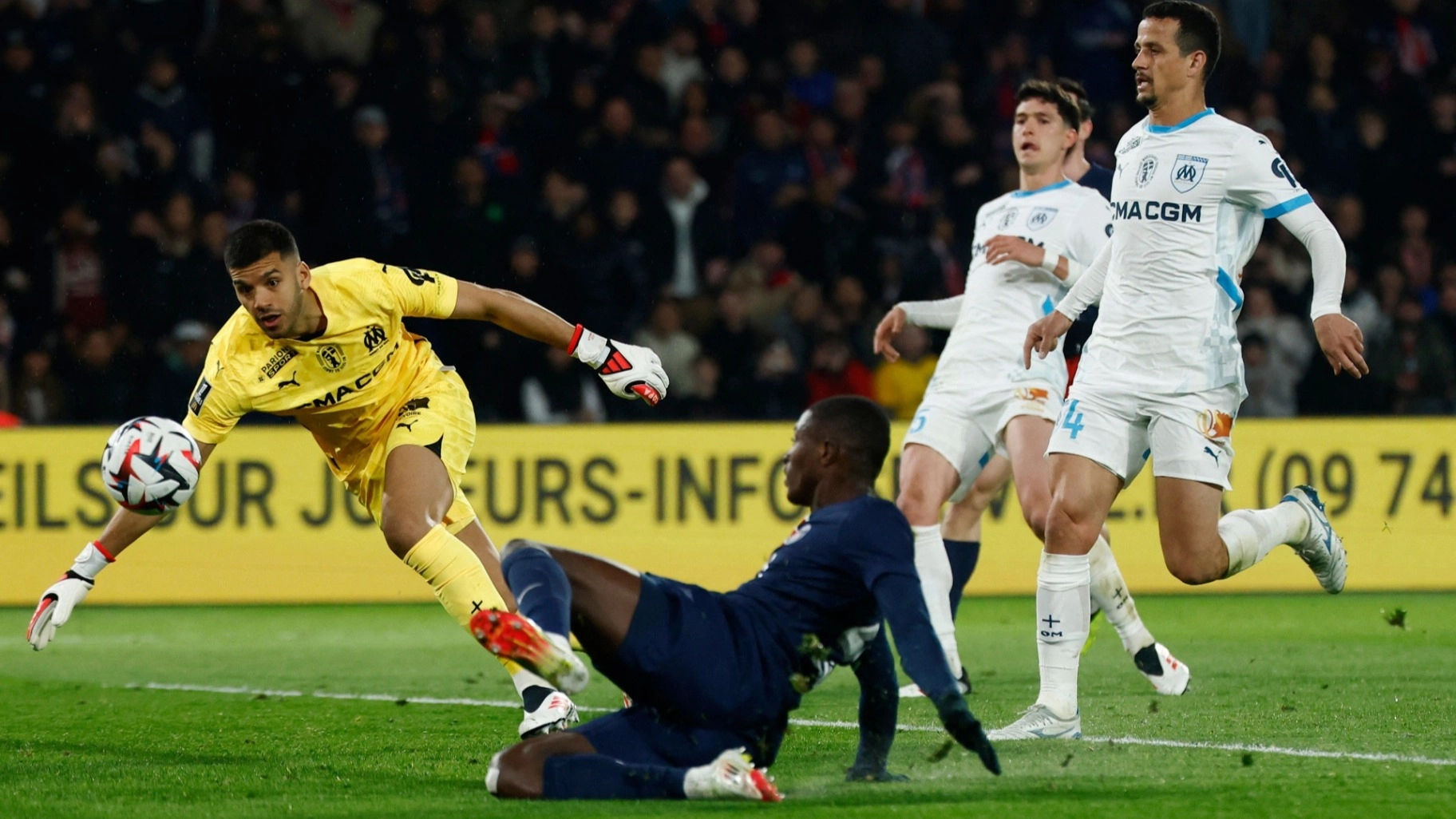 مارسيليا ينتظر هدية سان جيرمان للانقضاض على قمة الدوري الفرنسي 