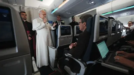 تصريحات قوية وغير مسبوقة للبابا ليو.. هذا ما قاله عن إيران وسياسات الهجرة