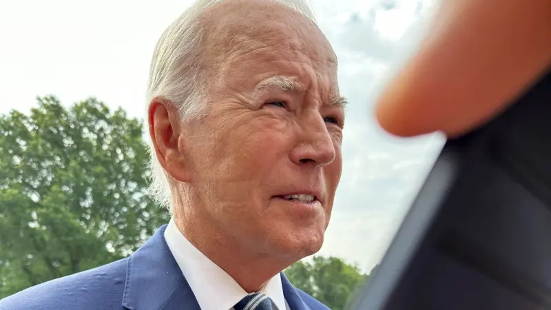 يُعاني منه بايدن.. هل انقطاع التنفس أثناء النوم خطير؟