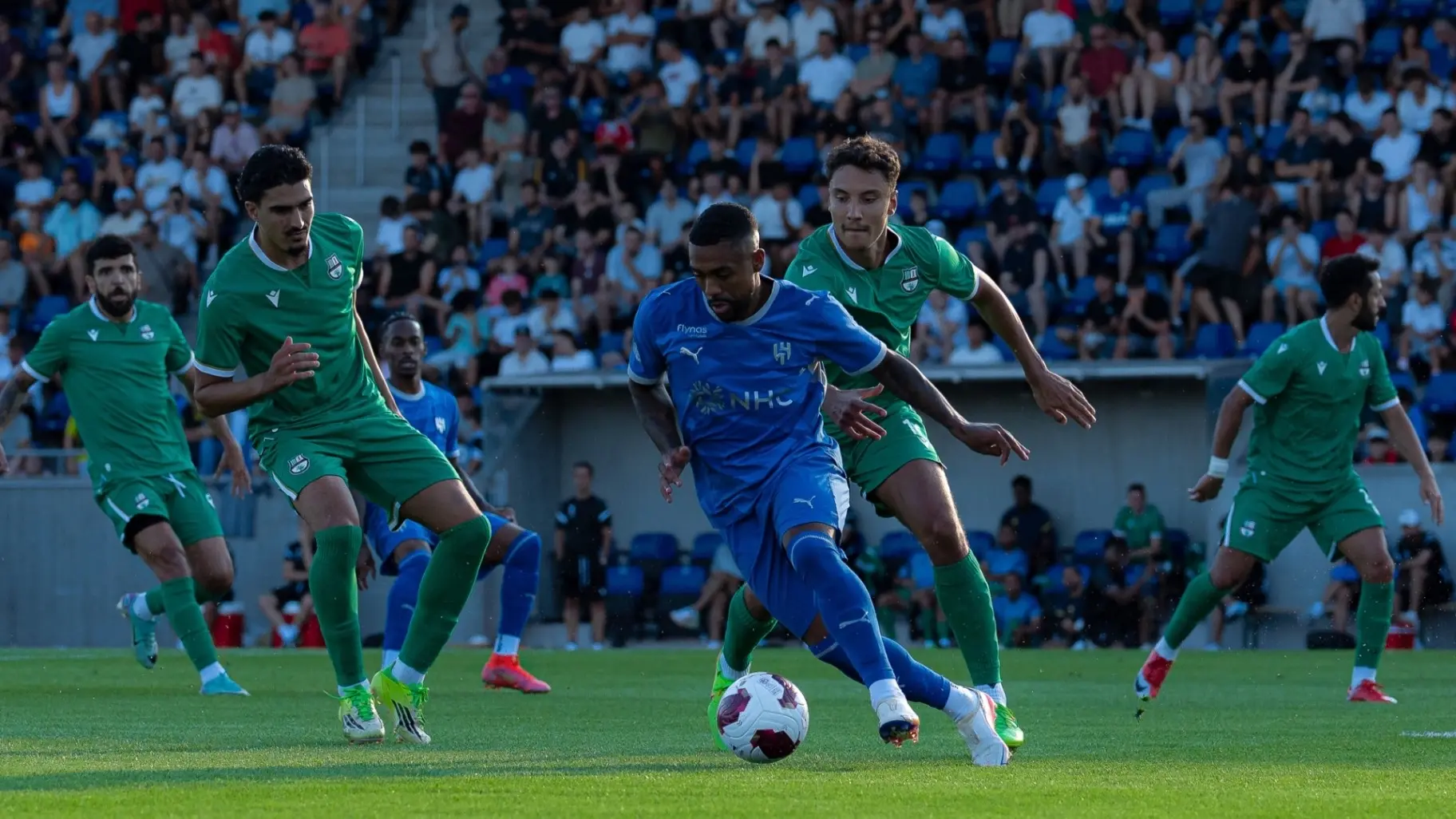الهلال يثير تساؤلات جماهيره بعد التعادل مع الأهلي القطري (إكس) الهلال يثير تساؤلات جماهيره بعد التعادل مع الأهلي القطري (إكس)