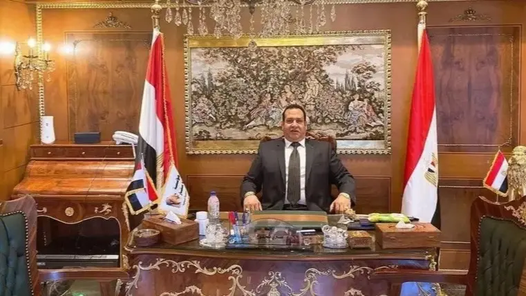 من هو "المعلم" صبري نخنوخ ومن هي زوجته؟ رقم صادم لثروته