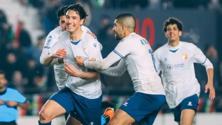 related_news_inside_blogsالقنوات الناقلة لمباراة الكرمة ضد الطلبة اليوم في الدوري العراقي مع الموعد والتشكيلة