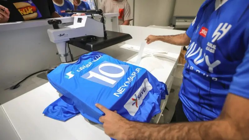 بعد انتقاله إلى الهلال.. نيمار يتفوق على رونالدو ومبابي في سباق مثير