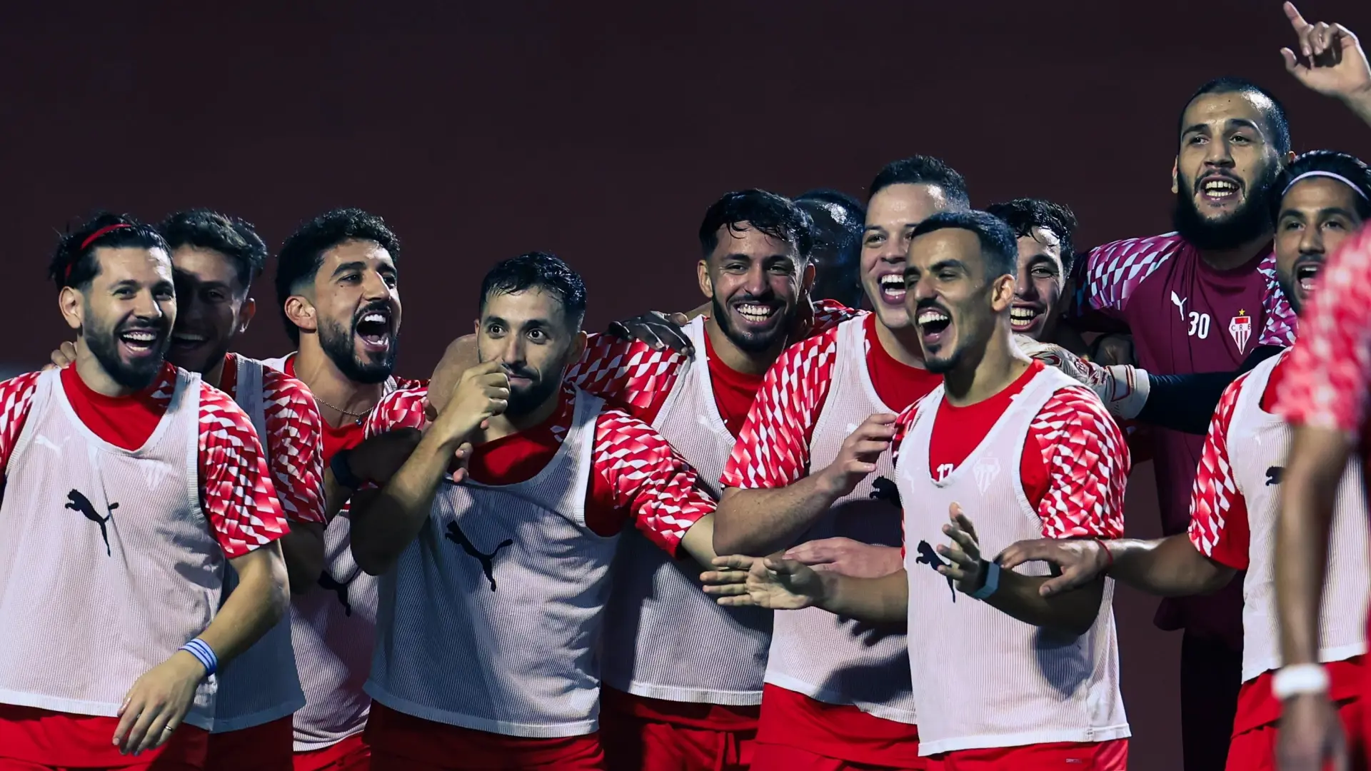 شباب بلوزداد يسعى لمواصلة التقدم في الدوري الجزائري (فيسبوك) شباب بلوزداد يسعى لمواصلة التقدم في الدوري الجزائري (فيسبوك)