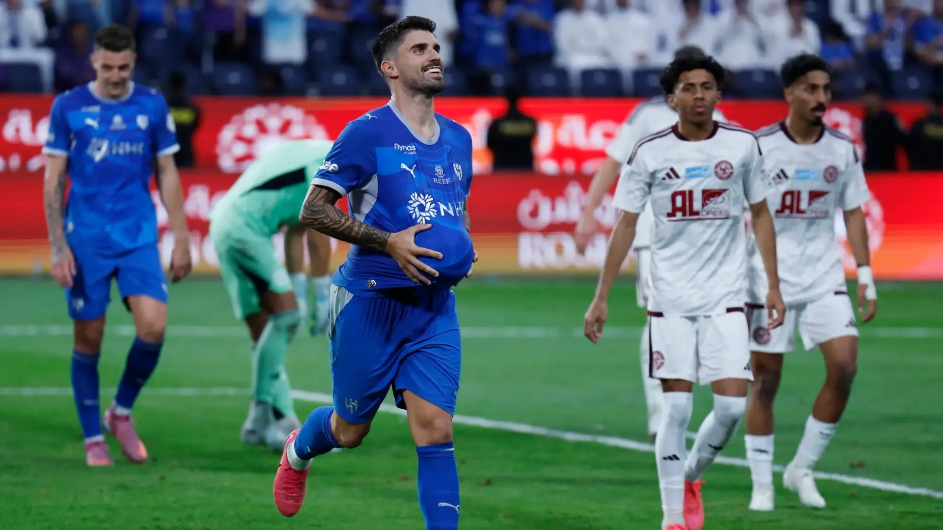 الهلال يواجه الاتحاد في الجولة الـ8 من الدوري السعودي (رويترز) الهلال يواجه الاتحاد في الجولة الـ8 من الدوري السعودي (رويترز)